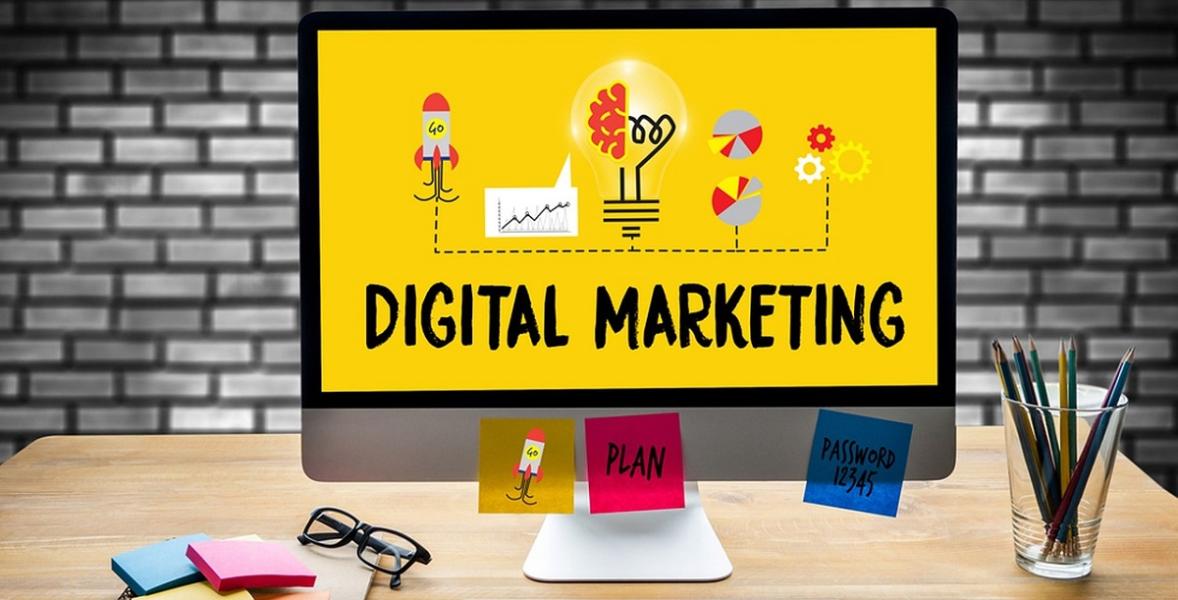 PC with words digital marketing